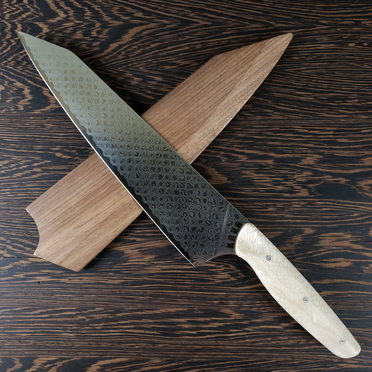 White Dragon Wavy Handle - 10in (254mm) Damascus Gyuto - Dragonscale - Wavy Texture Handle