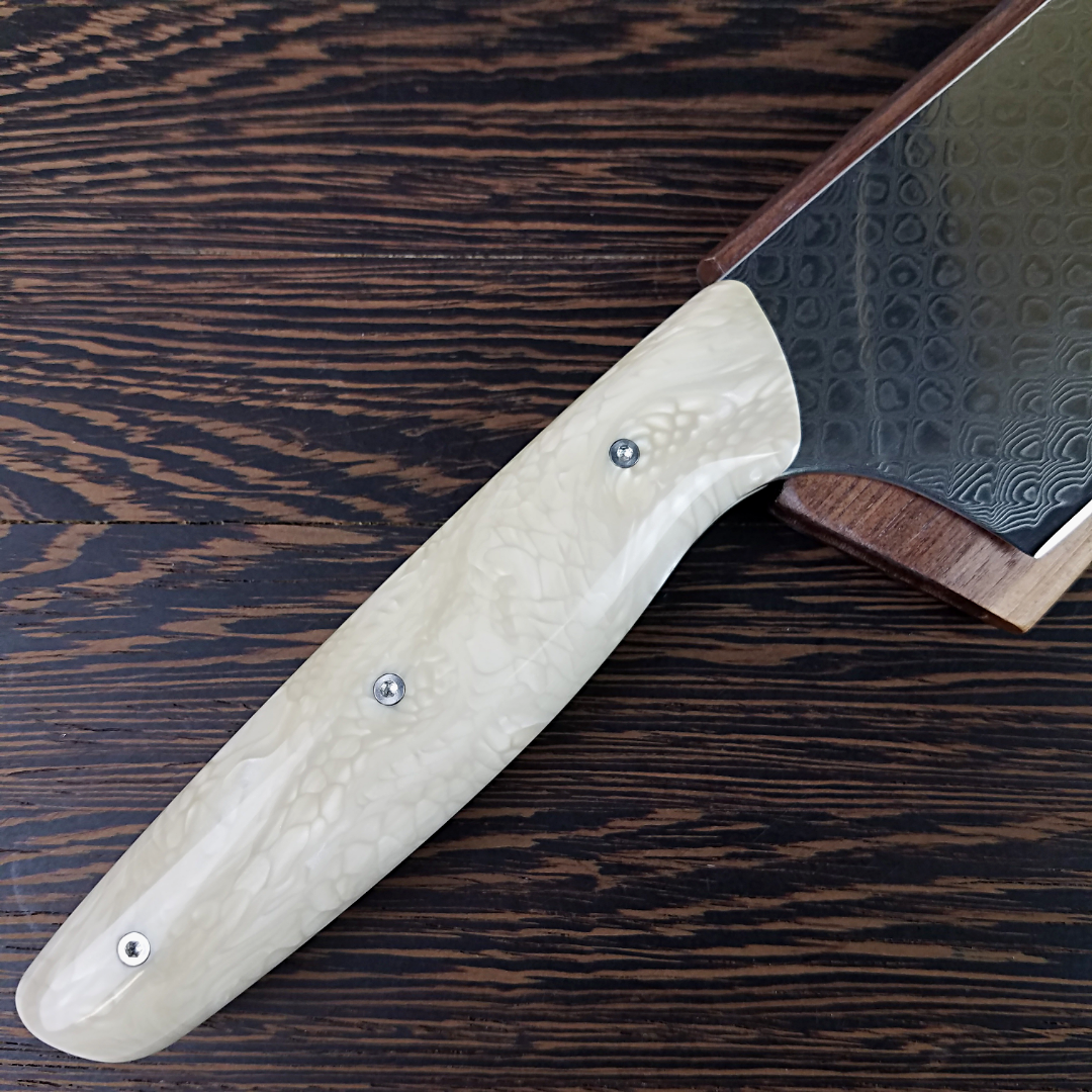 White Dragon - 10in (254mm) Damascus Gyuto - Dragonscale - Smooth Handle