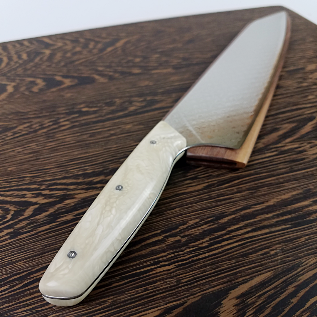 White Dragon - 10in (254mm) Damascus Gyuto - Dragonscale - Smooth Handle