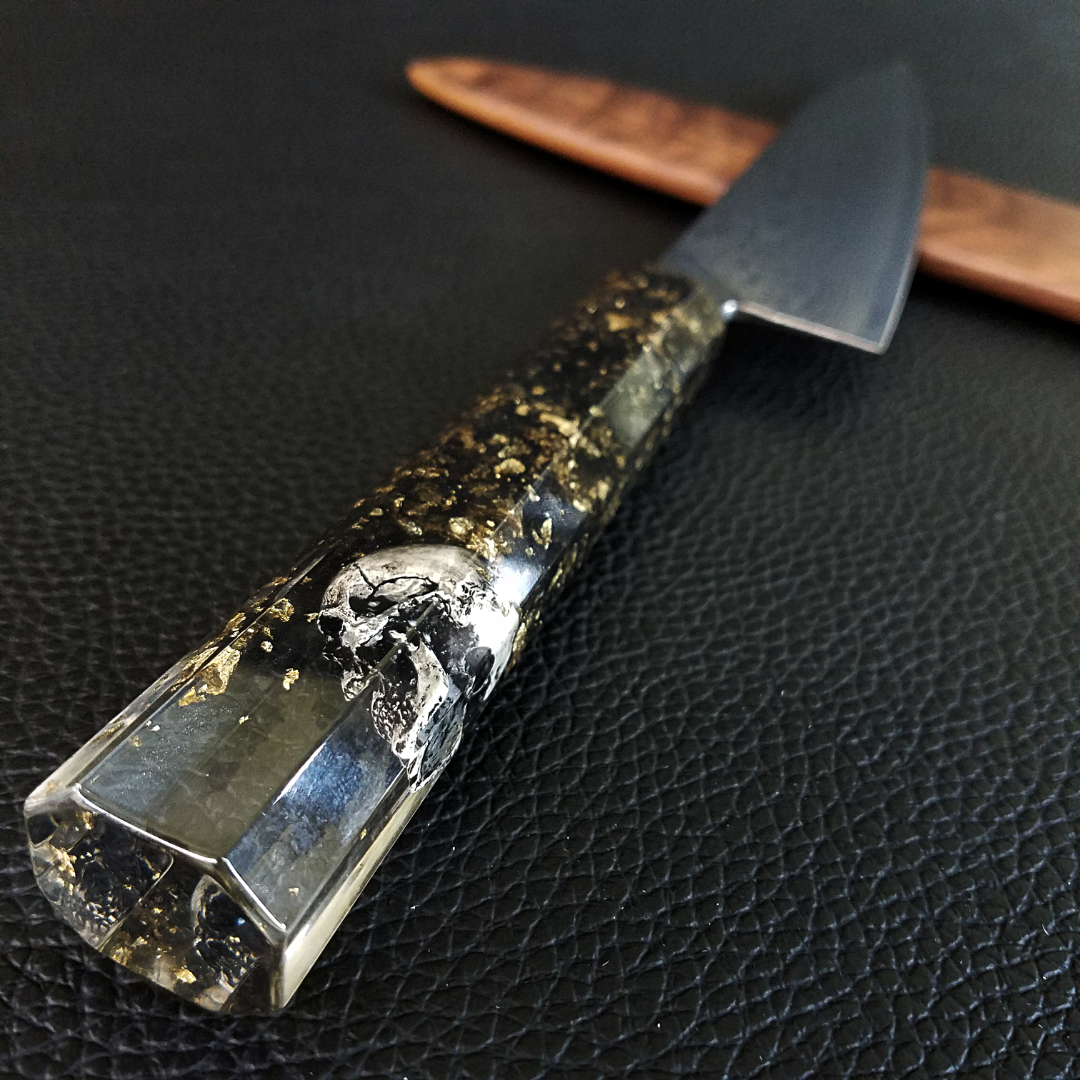 Dead Man&#39;s Chest - 210mm (8.25in) Raindrop Damascus Gyuto Chef Knife