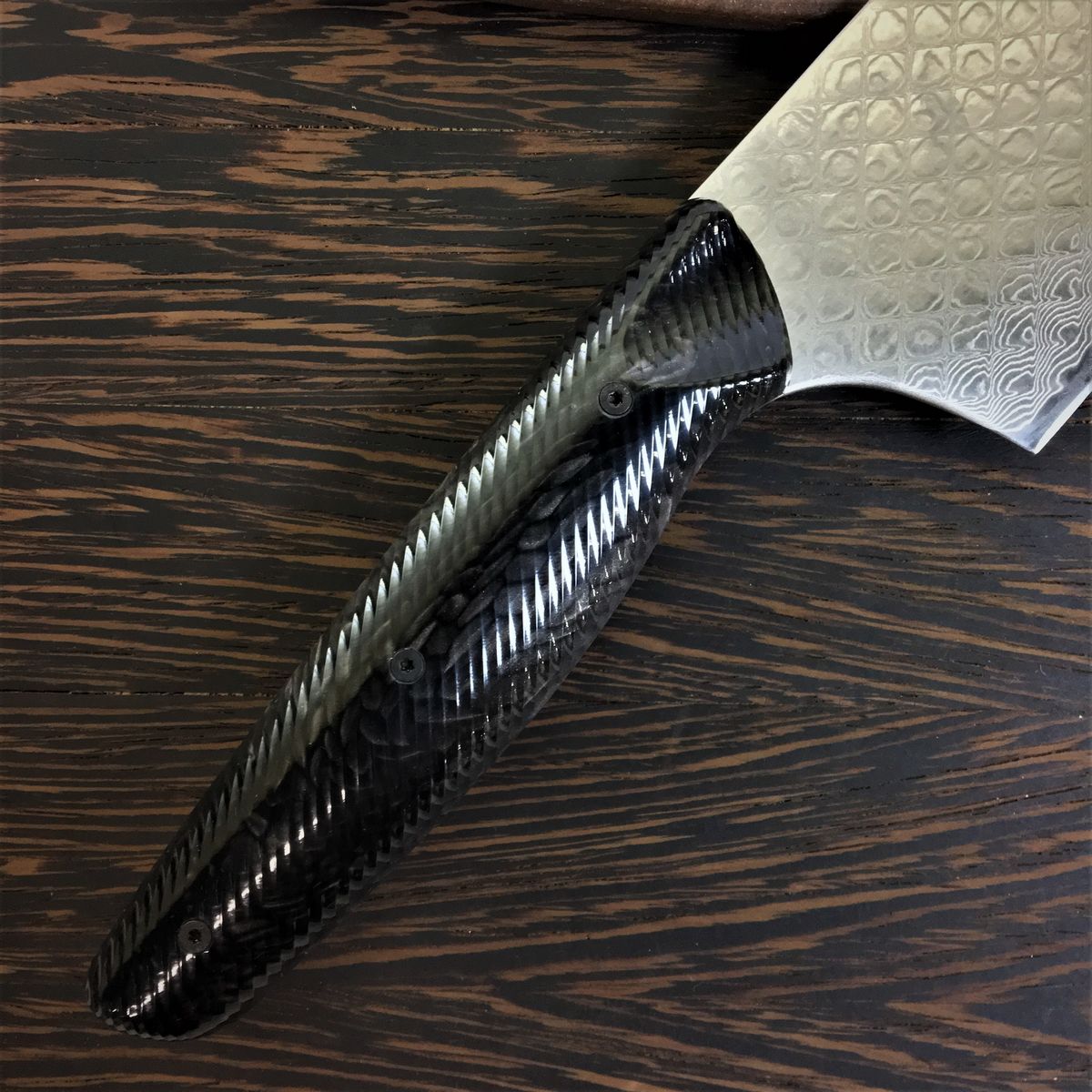 Black Dragon - Gyuto K-tip 10in Chef&#39;s Knife - Dragonscale Damascus - Wavy Texture Black Dragonscale Handle